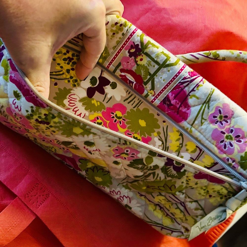 SALE!!! Vera Bradley Floral Quilted Adjustable Purse